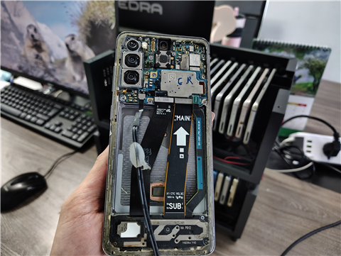 Ảnh Lắp đặt Box Phone Farm tại Vinhomes Central Park, TP Hồ Chí Minh